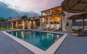 Villa Olive Vrana
